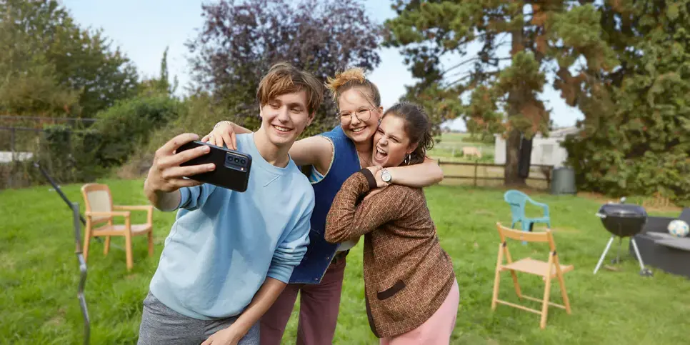 Studenten gezellig op de foto