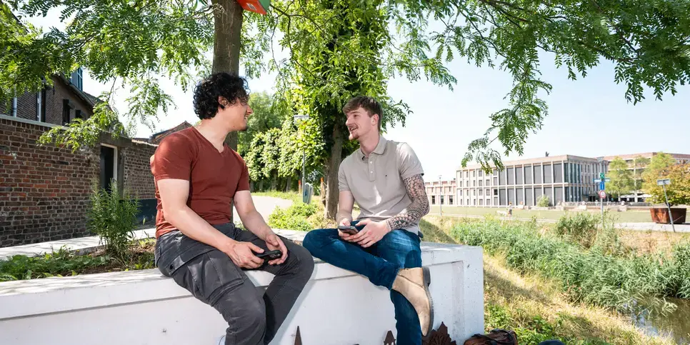 Park Bankje Gesprek Zuyd Hogeschool Sittard