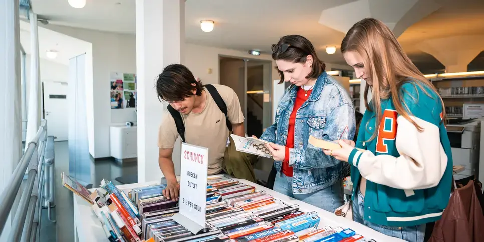 Boekenbeurs Bladeren Kopen Zuyd Hogeschool Heerlen