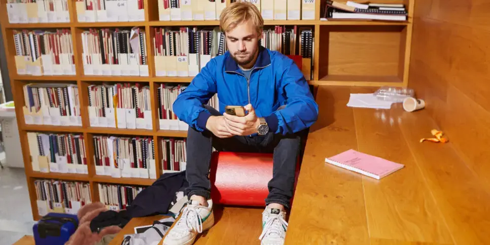 Zuyd Hogeschool student biobliotheek trap studentlife