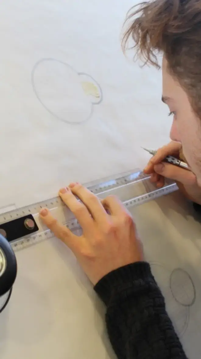 Vormgeving Architectuur student aan het werk