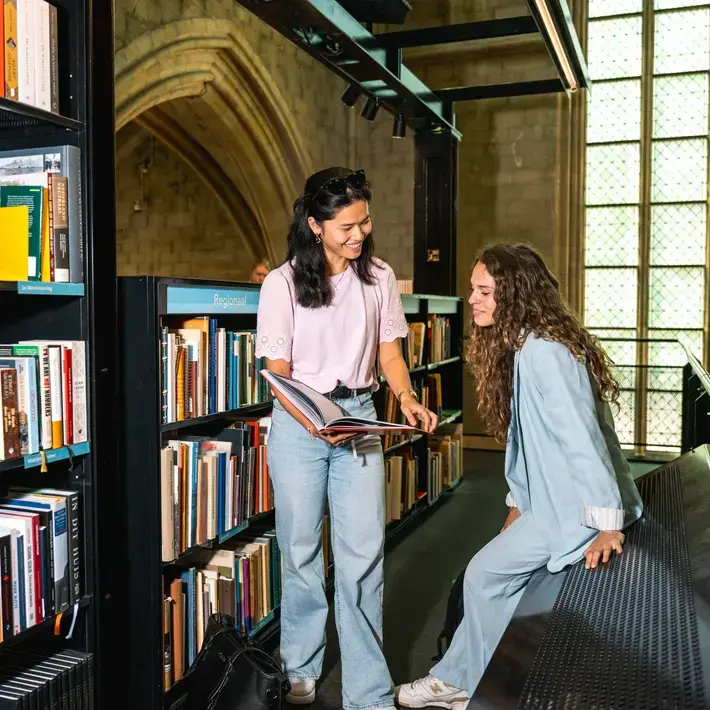Bibliotheek Boeken SamenPraten Zuyd Hogeschool Internationaal