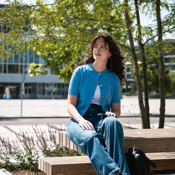 Bankje Zonlicht Zittend Zuyd Hogeschool Heerlen