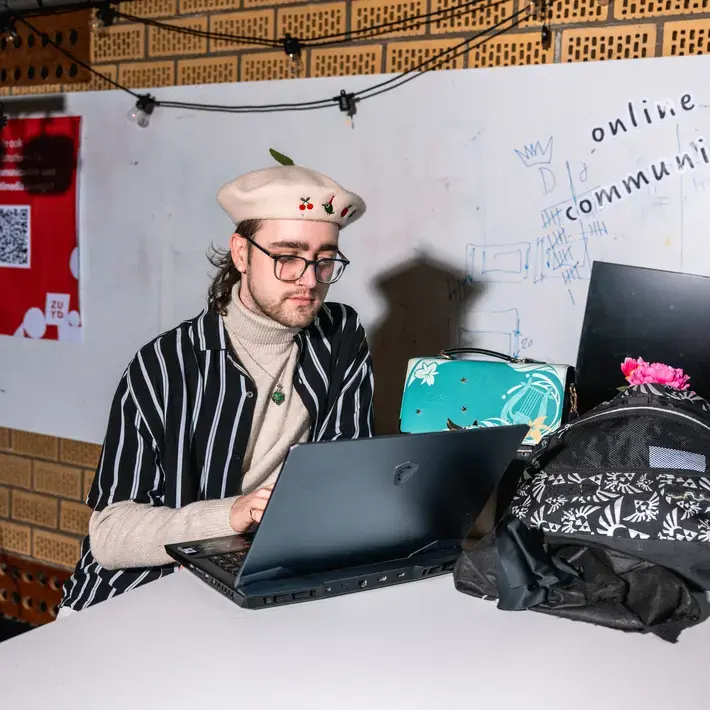  Zuyd Hogeschool student cmd laptop studentlife opleidingen