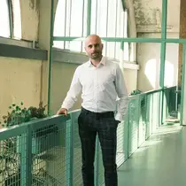 Dr. Tom Peeters Professional