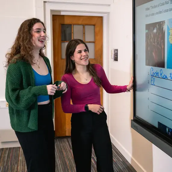 Internationale communicatie en talen meiden