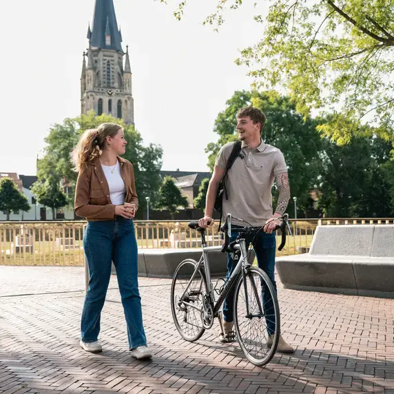 Gesprek Buiten Kerktoren Zuyd Hogeschool Sittard