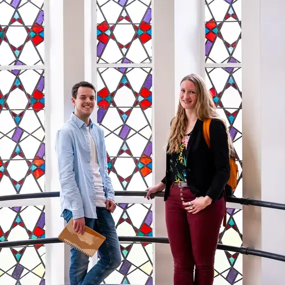 Vertaalacademie studenten glas in lood