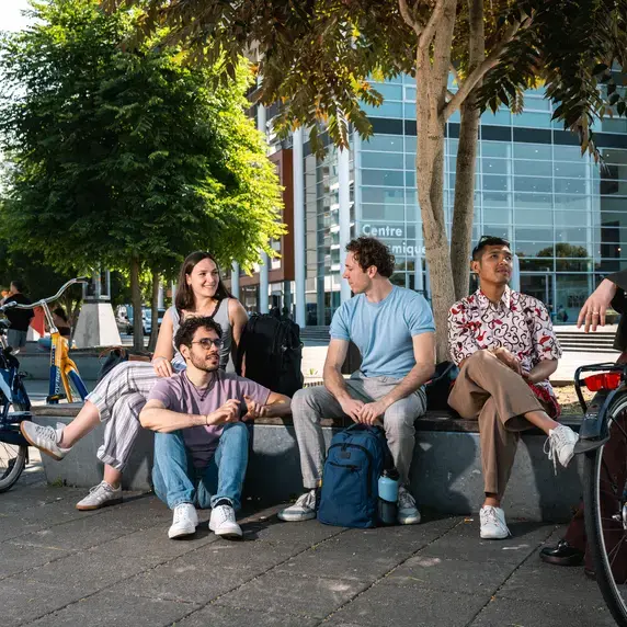Gebouw Ingang Lopend Zuyd Hogeschool Internationaal