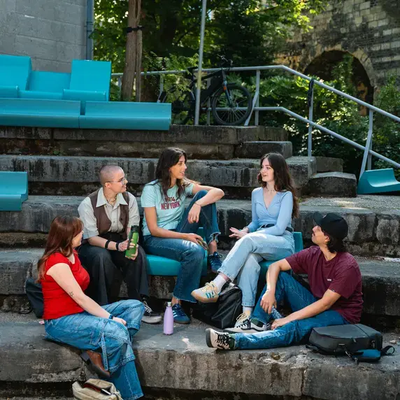 Terras Zitten Lachend Zuyd Hogeschool Maastricht