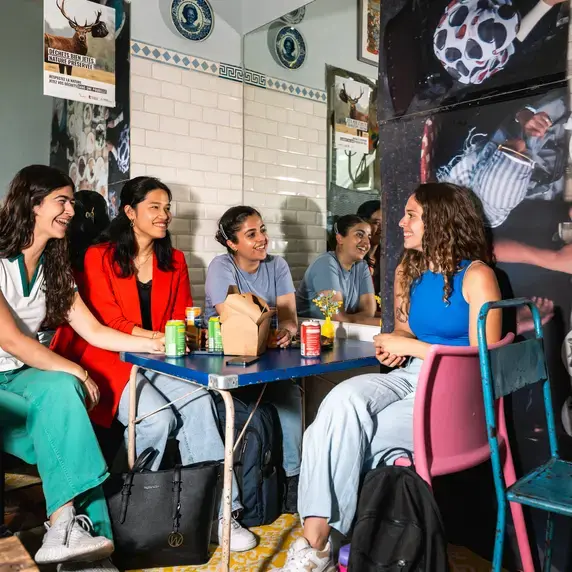 Café Gesprek KleurrijkeMuur Zuyd Hogeschool Internationaal