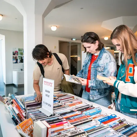 Boekenbeurs Bladeren Kopen Zuyd Hogeschool Heerlen