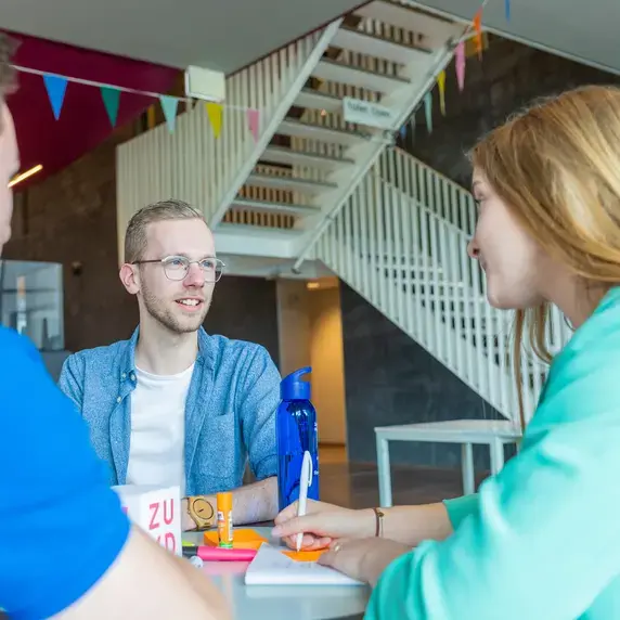 Finance - vrolijke studenten