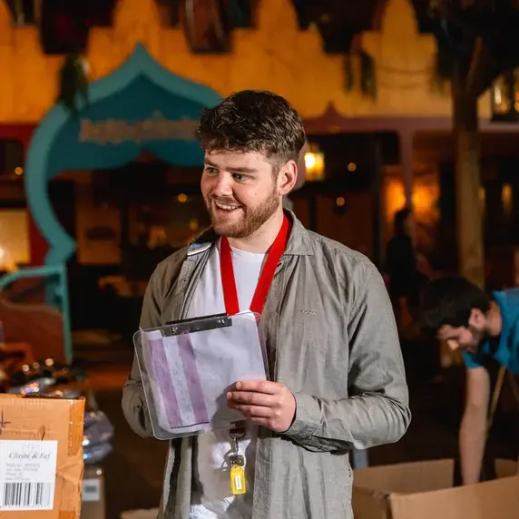 TEM - student luistert