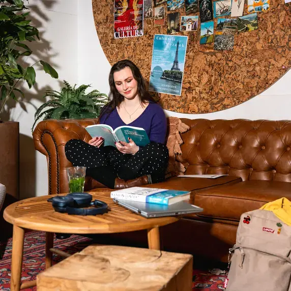  Zuyd Hogeschool student bank lezen studentlife opleidingen