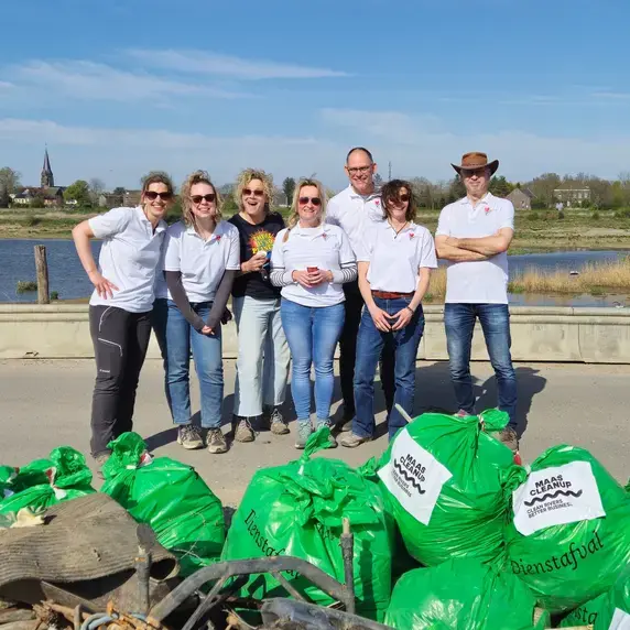 Duurzaam Zuyd_Nieuws_5-4-2025 Maas Cleanup_.jpeg