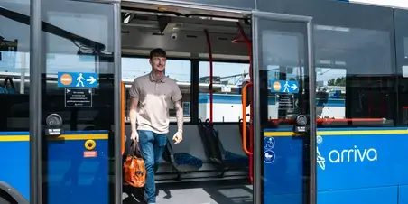 Bus Uitstappen Haltebord Zuyd Hogeschool Sittard