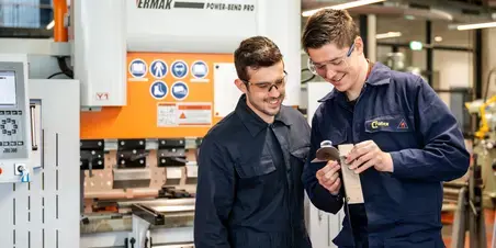 Engineering - studenten in werkplaats