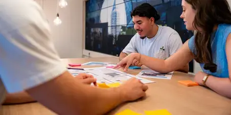 Facility Management - studenten werken samen