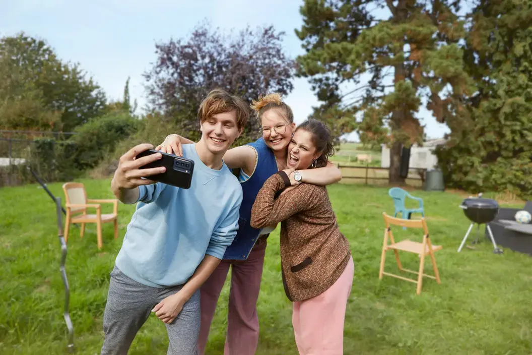 Studenten gezellig op de foto